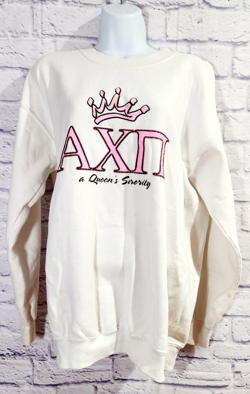 Gildan White Pink AXN A Queen's Sorority Graphic Sweatshirt Medium Long Sleeves